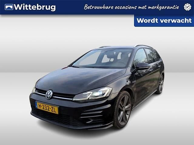 Occasion VW Golf VII R-line 150 PK (110 kW) 2020 Zwart (metallic) Stationwagen