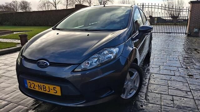 Occasion Ford Fiesta Limited 60 PK (44 kW) 2010 Grijs (metallic) Hatchback