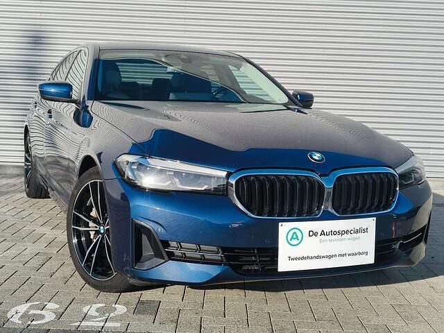 Blauw Occasion 2020 BMW 530 Comfort Edition Sedan | € 34.495 - Afbeelding 1/4
