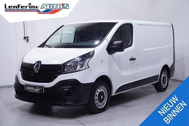 Wit Occasion 2018 Renault Trafic MPV | € 10.800 (Super prijs) - Afbeelding 1/4