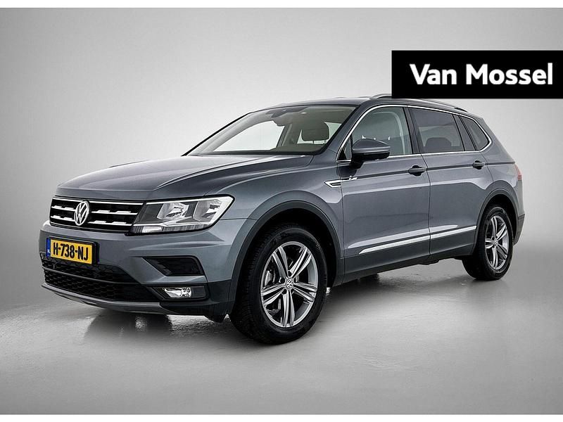 Grijs Gebruikt 2020 VW Tiguan Allspace Comfortline SUV | € 28.900 (Super prijs) - Afbeelding 1/4