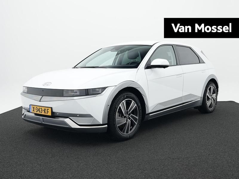 Wit Gebruikt 2024 Hyundai Ioniq 5 SUV | € 36.940 (Iets duurder) - Afbeelding 1/4