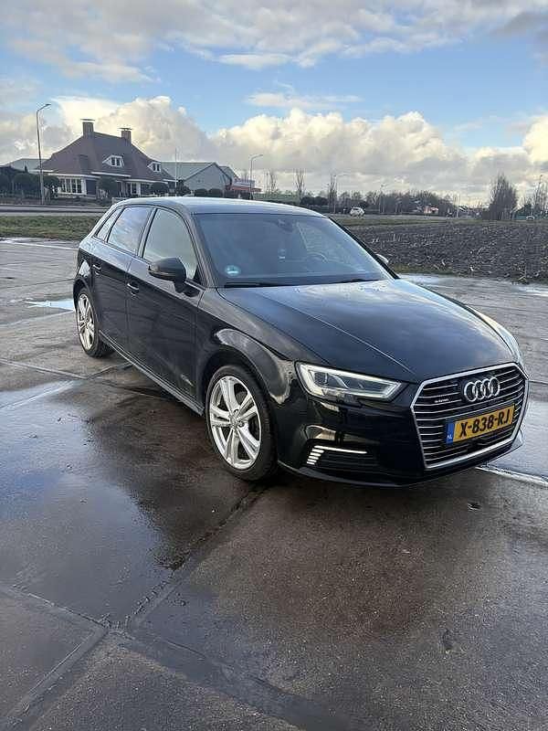 Occasion Audi A3 e-tron S-Line 150 PK (110 kW) 2020 Zwart Hatchback