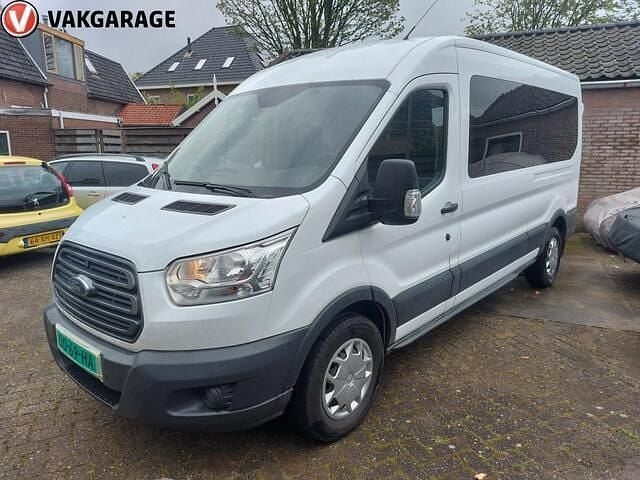 Wit Gebruikt 2018 Ford Transit Trend Stationwagen | € 9.269 (Eerlijke prijs) - Afbeelding 1/4