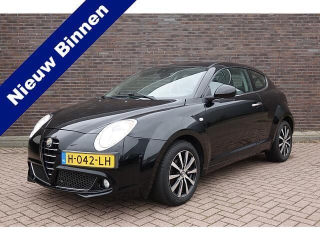 Zwart Gebruikt 2009 Alfa Romeo MiTo Progression Hatchback | € 3.445 (Eerlijke prijs) - Afbeelding 1/4