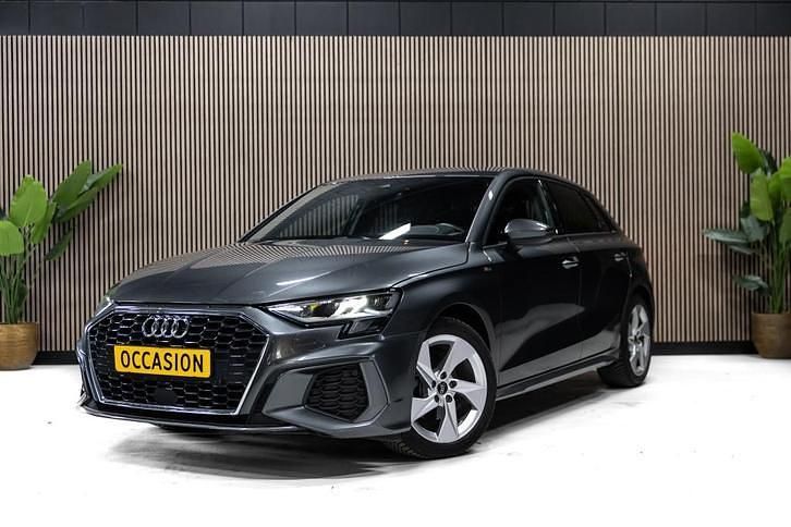 Gebruikt 2023 Audi A3 S-Line | € 29.950 (Goede deal) - Afbeelding 1/4