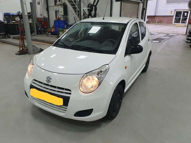 Wit Gebruikt 2010 Suzuki Alto Comfort Hatchback | € 2.550 (Eerlijke prijs) - Afbeelding 1/4
