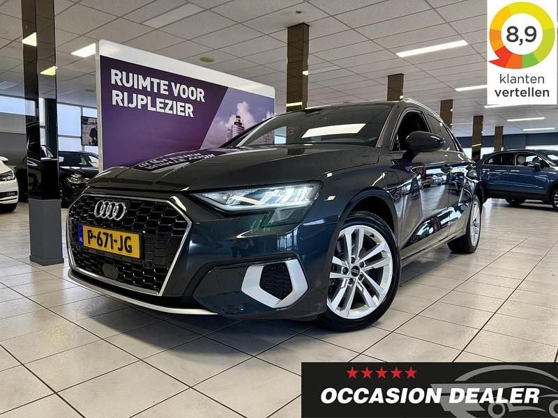 Grijs Gebruikt 2021 Audi A3 Sportback e-tron Advanced Sedan | € 24.950 (Eerlijke prijs) - Afbeelding 1/4