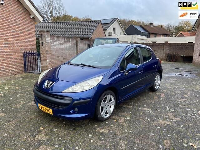 Blauw (metallic) Gebruikt 2007 Peugeot 207 Hatchback | € 1.499 (Eerlijke prijs) - Afbeelding 1/4