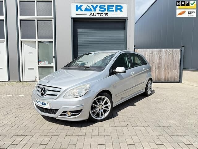 Grijs Gebruikt 2009 Mercedes B170 MPV | € 5.450 (Eerlijke prijs) - Afbeelding 1/4