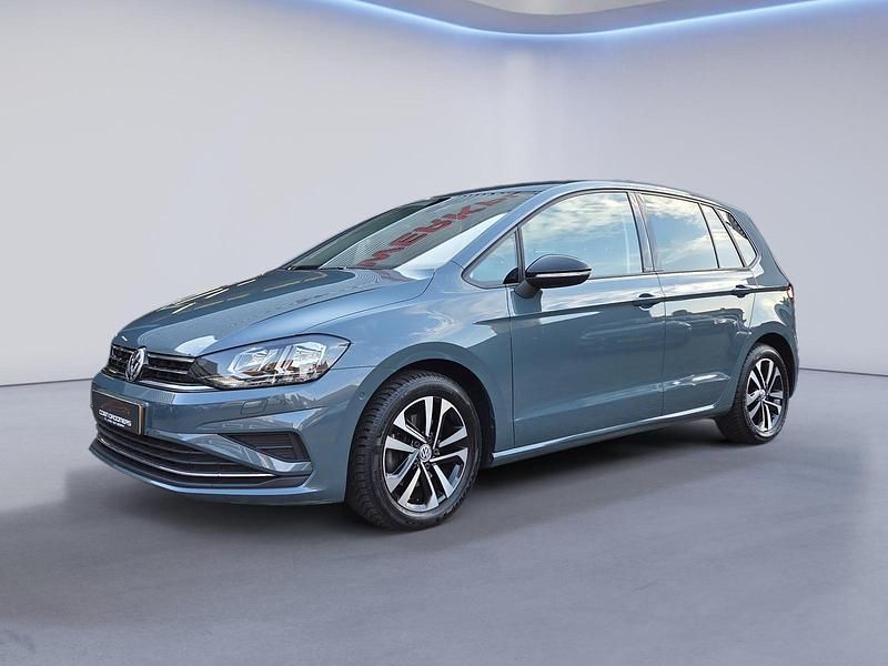 Blauw Gebruikt 2020 VW Golf Sportsvan Highline MPV | € 24.645 (Duur) - Afbeelding 1/4