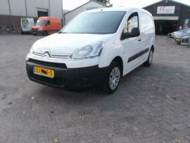 Wit Gebruikt 2014 Citroën Berlingo Comfort MPV | € 4.950 (Goede deal) - Afbeelding 1/4