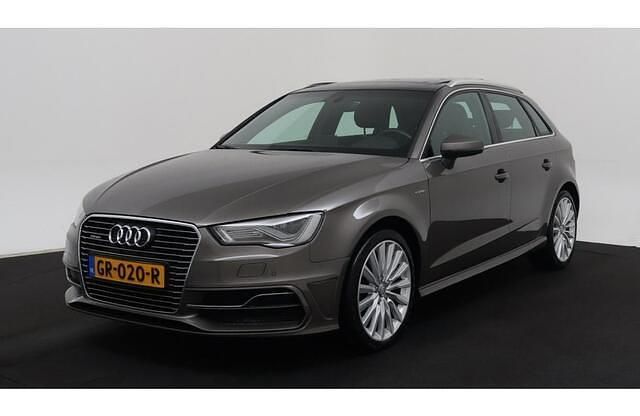 Grijs Gebruikt 2015 Audi A3 Sportback Ambition Hatchback | € 15.950 (Duur) - Afbeelding 1/4