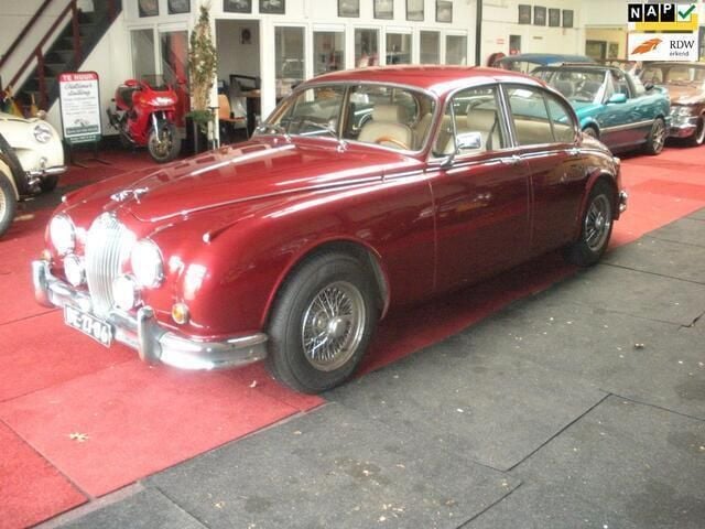 Rood Gebruikt 1960 Jaguar MK II Sedan | € 17.500 - Afbeelding 1/4