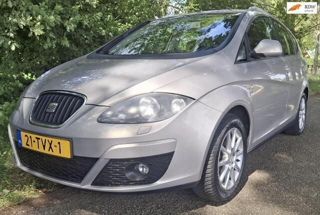 Beige Gebruikt 2012 Seat Altea XL Ecomotive MPV | € 2.850 (Eerlijke prijs) - Afbeelding 1/4