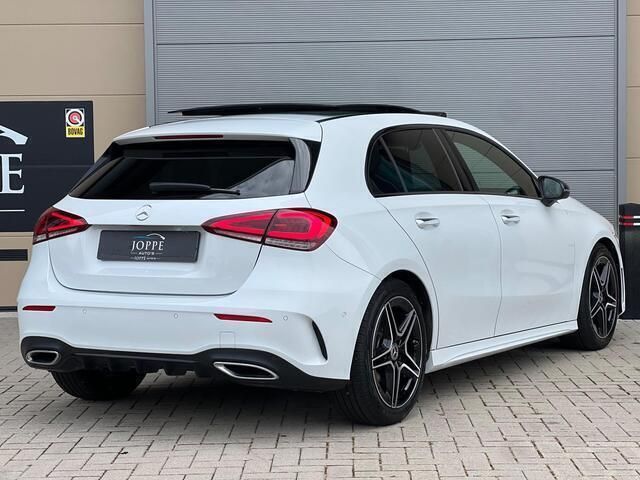 Occasion Mercedes A180 AMG 136 PK (100 kW) 2022 Wit, metallic lak Hatchback