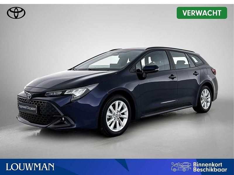 Blauw Gebruikt 2023 Toyota Corolla Active Stationwagen | € 25.950 (Eerlijke prijs) - Afbeelding 1/4