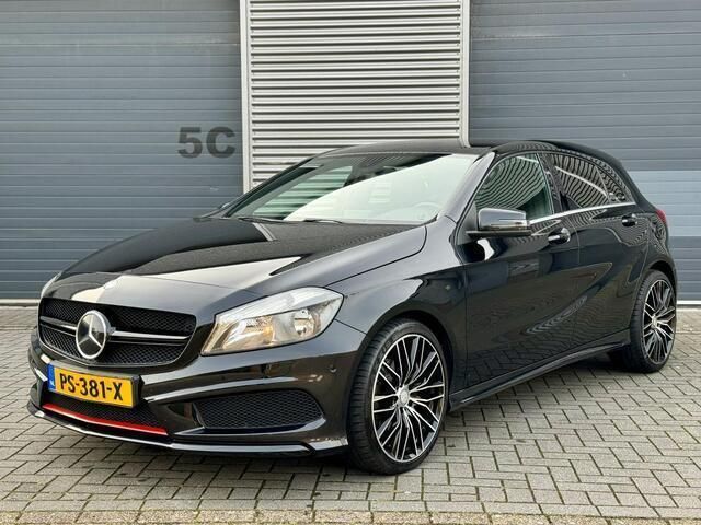 Occasion Mercedes A180 Ambition 122 PK (89 kW) 2013 Zwart Hatchback