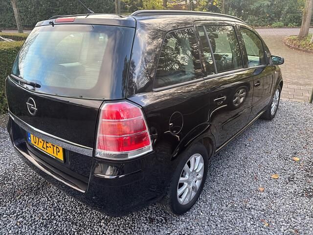 Occasion Opel Zafira 105 PK (77 kW) 2008 Zwart MPV