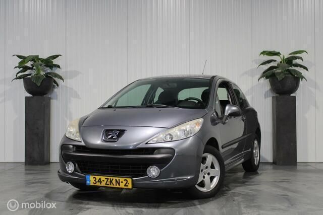 Grijs Gebruikt 2009 Peugeot 207 Hatchback | € 1.500 (Goede deal) - Afbeelding 1/4