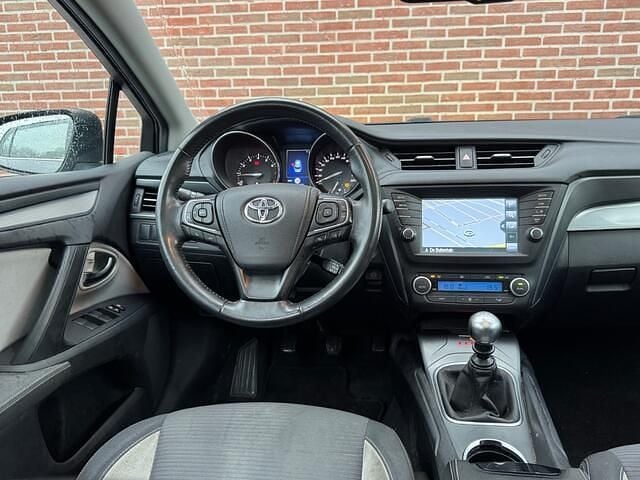 Occasion Toyota Avensis Skyview Edition 147 PK (108 kW) 2019 Grijs Stationwagen