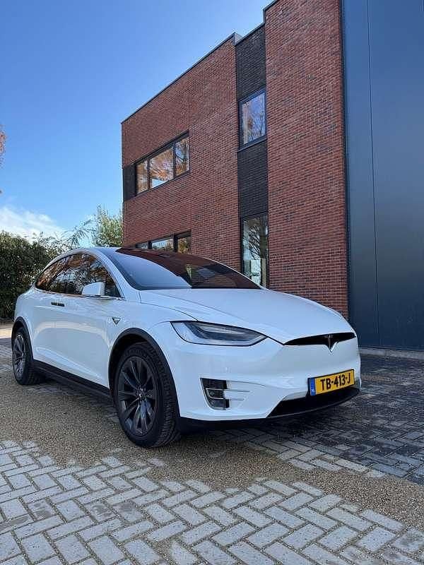 Wit Gebruikt 2018 Tesla Model X SUV | € 32.950 (Goede deal) - Afbeelding 1/4