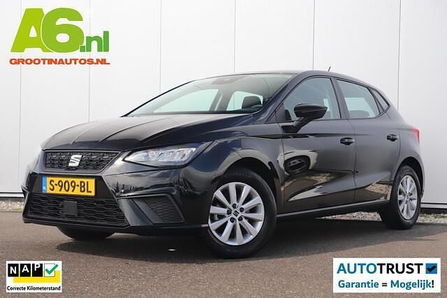 Zwart Gebruikt 2023 Seat Ibiza Style Hatchback | € 17.999 (Eerlijke prijs) - Afbeelding 1/4