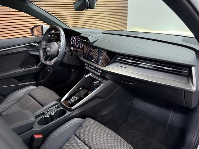 Occasion Audi A3 Sportback Black Edition 150 PK (110 kW) 2021 Wit Hatchback