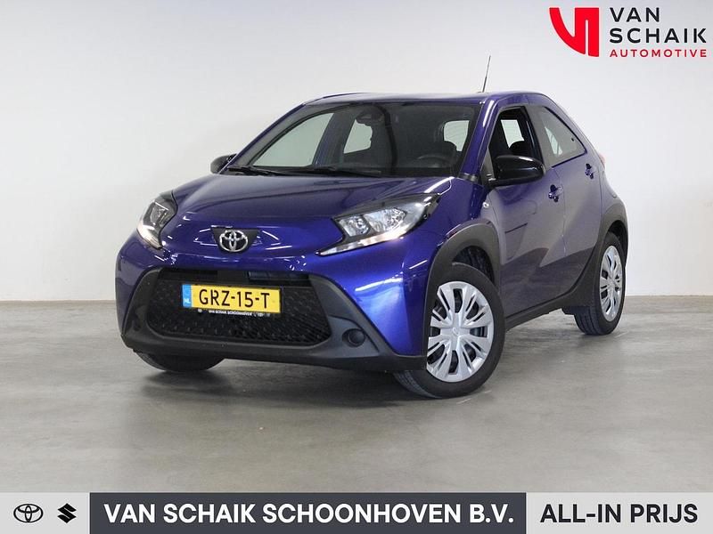 Blauw Occasion 2024 Toyota Aygo X Play SUV | € 17.950 (Eerlijke prijs) - Afbeelding 1/4