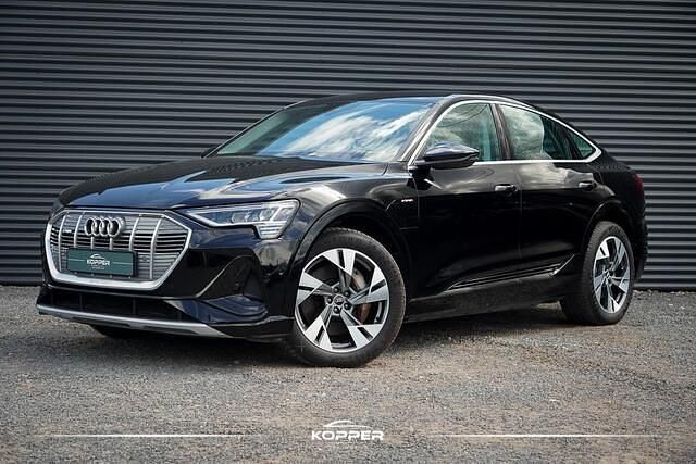 Zwart, metallic lak Gebruikt 2021 Audi e-tron Sportback Business SUV | € 29.750 - Afbeelding 1/4