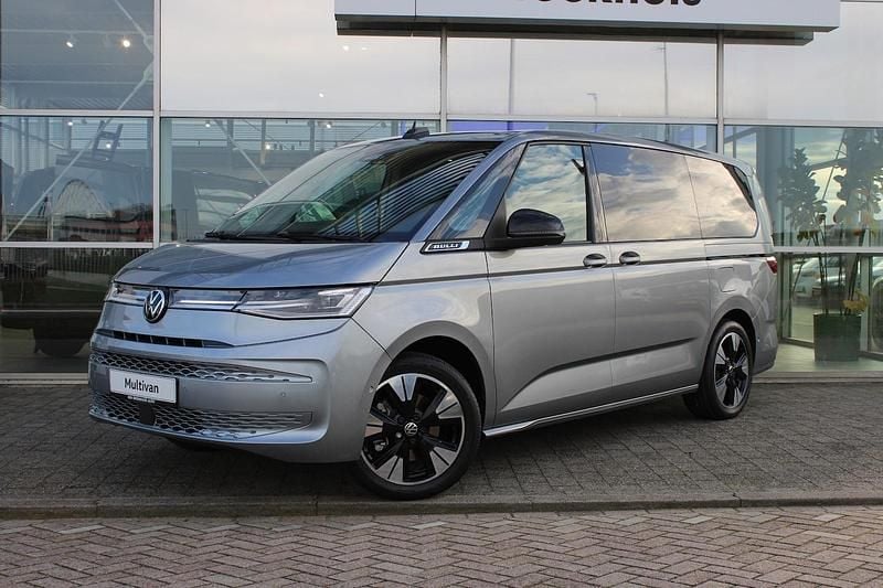 Grijs (metallic) Nieuw 2025 VW Multivan Van | € 76.242 (Duur) - Afbeelding 1/4