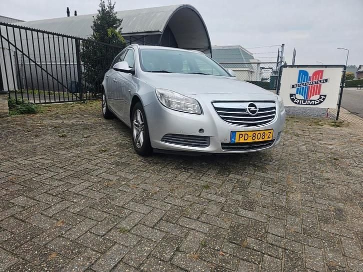 Gebruikt 2012 Opel Insignia Stationwagen | € 2.850 (Eerlijke prijs) - Afbeelding 1/4