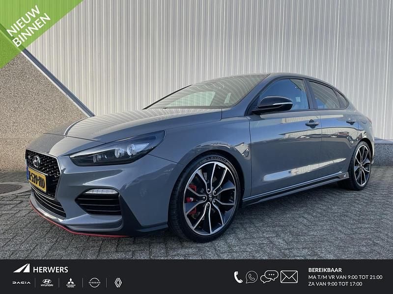 Grijs Occasion 2019 Hyundai i30 Hatchback | € 25.985 (Eerlijke prijs) - Afbeelding 1/4