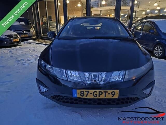 Zwart Occasion 2008 Honda Civic Sport Hatchback | € 3.999 (Eerlijke prijs) - Afbeelding 1/4