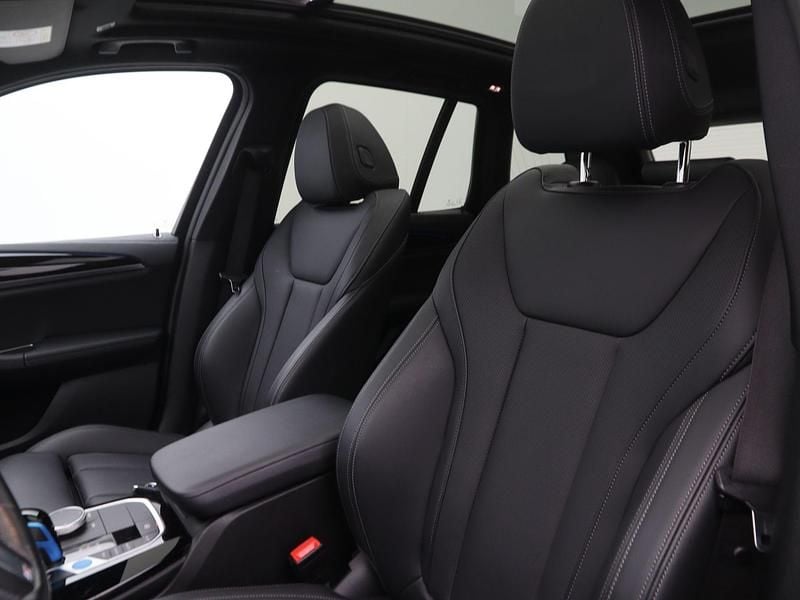 Occasion BMW iX3 Executive 210 kW (286 PK) 2022 Zwart SUV