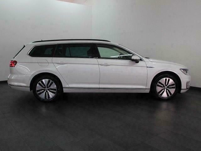Occasion VW Passat Highline 158 PK (116 kW) 2016 Wit Stationwagen