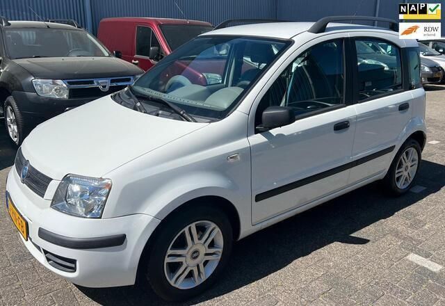 Wit Gebruikt 2005 Fiat Panda Hatchback | € 1.450 (Eerlijke prijs) - Afbeelding 1/4