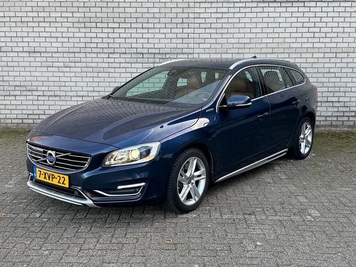 Gebruikt 2014 Volvo V60 Stationwagen | € 5.950 (Goede deal) - Afbeelding 1/4