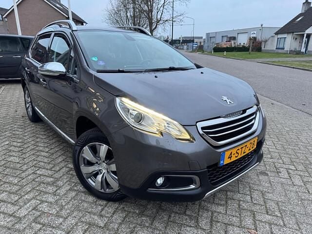 Grijs Gebruikt 2013 Peugeot 2008 Allure SUV | € 4.799 (Eerlijke prijs) - Afbeelding 1/4