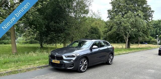Grijs Gebruikt 2020 BMW X2 SUV | € 34.350 (Eerlijke prijs) - Afbeelding 1/4
