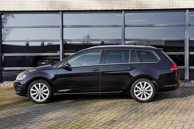 Occasion VW Golf VII Highline 123 PK (90 kW) 2015 Zwart Stationwagen