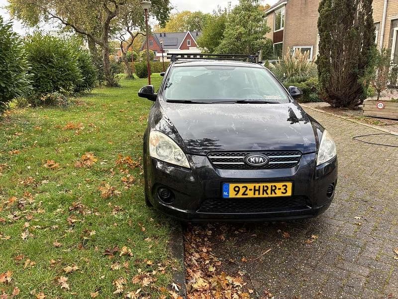 Occasion Kia Ceed 109 PK (80 kW) 2009 Zwart Hatchback