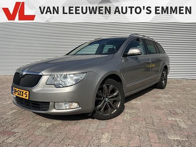 Beige Gebruikt 2012 Skoda Superb Business Line Stationwagen | € 12.948 - Afbeelding 1/4