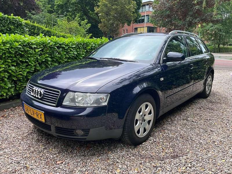 Blauw Gebruikt 2003 Audi A4 Stationwagen | € 850 (Super prijs) - Afbeelding 1/4