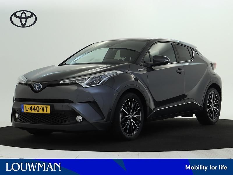 Grijs (metallic) Gebruikt 2019 Toyota C-HR+ Executive SUV | € 19.945 - Afbeelding 1/4