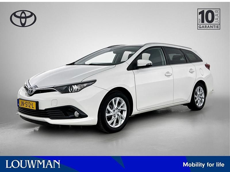 Wit Gebruikt 2016 Toyota Auris Business Edition Stationwagen | € 16.900 (Eerlijke prijs) - Afbeelding 1/4