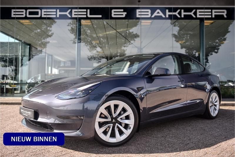 Grijs Occasion 2021 Tesla Model 3 Long Range AWD Sedan | € 20.245 (Super prijs) - Afbeelding 1/4