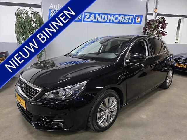 Zwart Gebruikt 2018 Peugeot 308 Premium Hatchback | € 5.995 (Super prijs) - Afbeelding 1/4