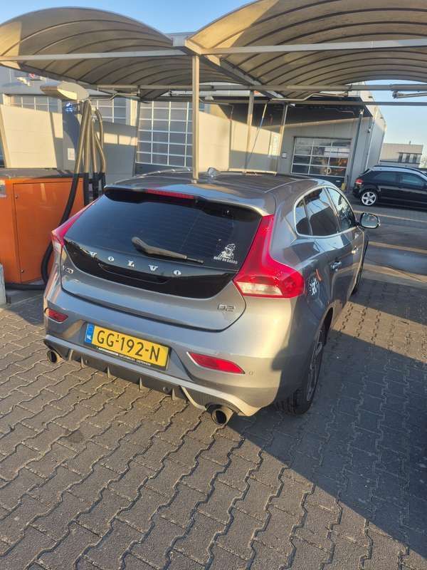Blauw Gebruikt 2015 Volvo V40 R-Design Kinetic Stationwagen | € 9.000 (Eerlijke prijs) - Afbeelding 1/4