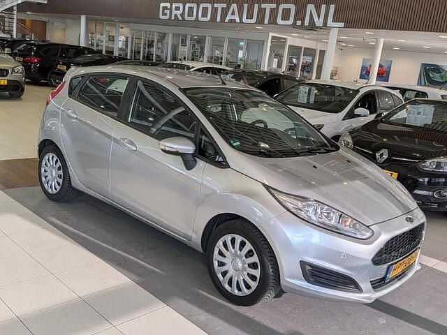 Occasion Ford Fiesta Style 82 PK (60 kW) 2017 Grijs (metallic) Hatchback